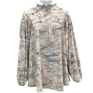 LuLaRoe "Clara" V-smocked blouse w ruffle collar & oversize puff sleeves. Size M